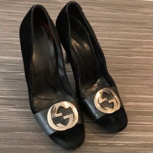 Gucci pumps